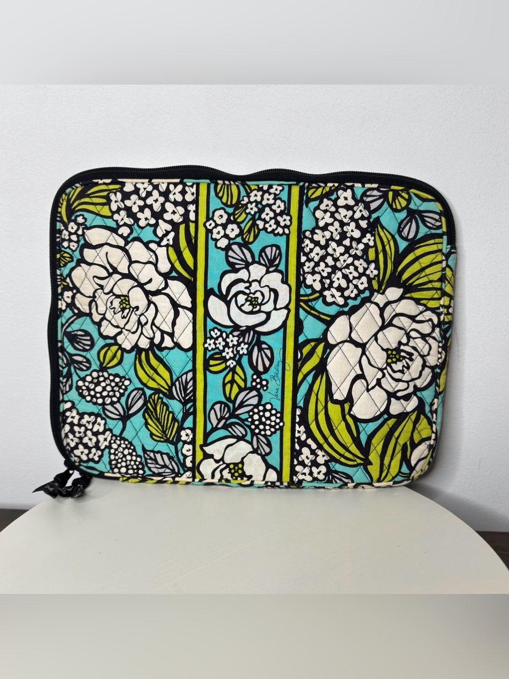 Vera Bradley Laptop Computer Sleeve Island Blooms